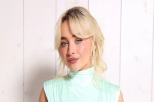 Sabrina Carpenter Height and Weight