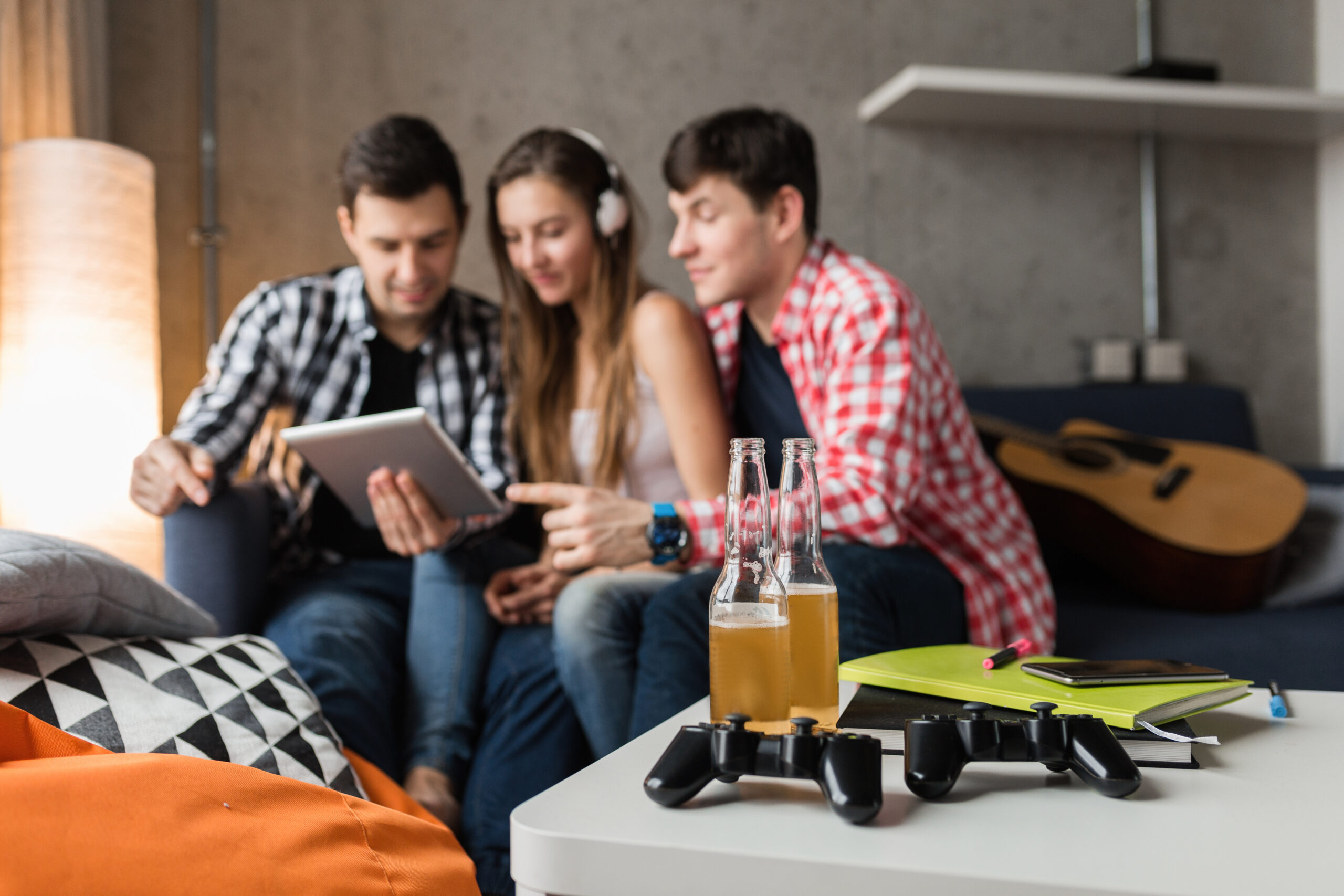 Lesbufy digital platform combining entertainment and productivity tools